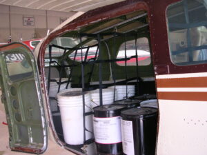 Cessna 206 rear nets with flam cargo Cessna 206 rear nets with flam cargo